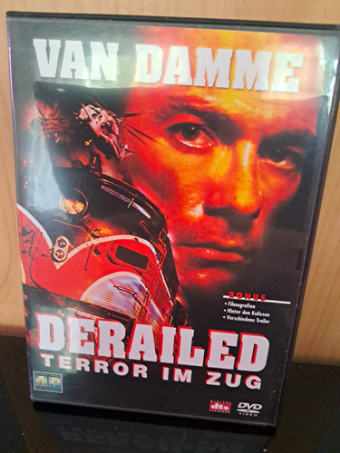 Image derailed terror im - nu,